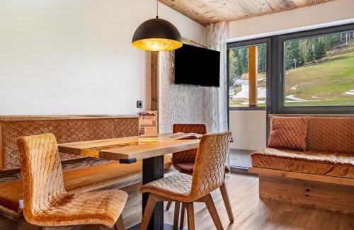 Racines Apartment | Blosegghof Bergchalets Apt Almwiese