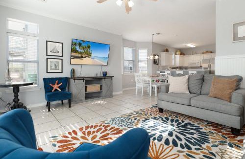 Crystal Beach House | Blu Flamingo Free Golf Cart Priv Pool Steps2Beach