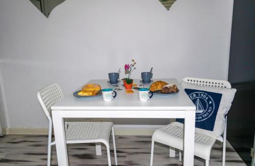 San Giovanni Teatino Bed & Breakfast | BluBed Mare - Quadrupla Bagno Cucina e Balcone