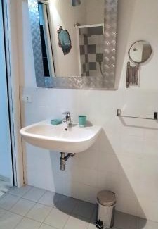 San Giovanni Teatino Bed & Breakfast | BluBed Mare - Quadrupla Bagno Cucina e Balcone