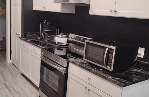 Nacogdoches Apartment | Blue 202, 2 mins to SFA apt center NAC city, 2br2baths3beds+sofa-bed