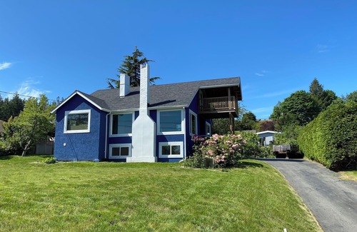 Campbell River House | Blue Anchor Starboard Suite