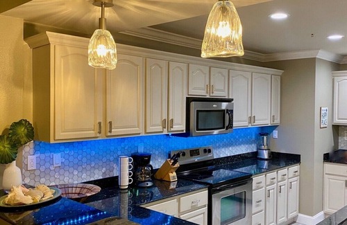 Estate Enighed Condo | Blue Chair Life 3BR at Grande Bay Resort