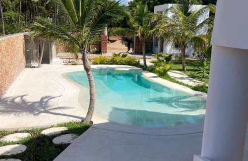 Watamu Villa | Blue Diamond Villa Watamu: Double Room with Private Bathroom