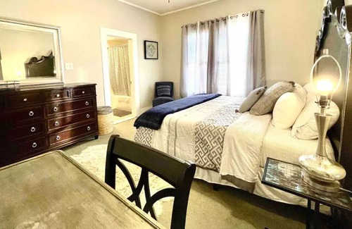 Hattiesburg House | Blue Dove Villa - Spacious 3 Bed/2 Bath Home