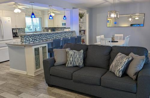 Caloosahatchee House | Blue Flamingo - Pool, Sunsets, Dock, Lift, Direct Gulf Access!