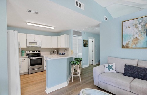 Palm Island House | Blue Heron: Beach, Pool and boating!