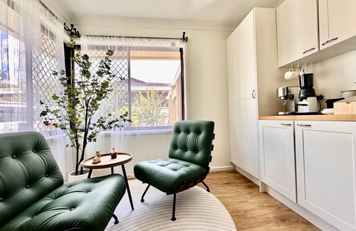 Nowra House | Blue Horizon House with Private Pool. Pet Friendly