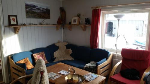 Mehamn Apartment | Blue House I at the end of the World