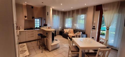 Borgomanero Apartment | Blue House