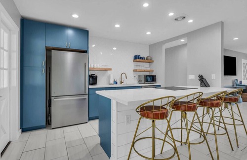 Scottsdale Estates Nine House | Blue Lagoon - HTD Pool, Ping Pong, Old Town 1mile