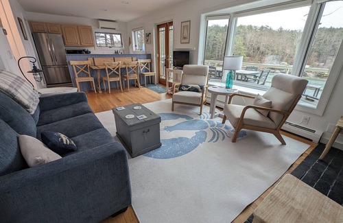 Sebascodegan Island House | Blue Lobster! 2-bedroom house with Heat, AC, Deck and Seasonal Dock in Harpswell