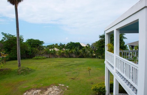 New Hope Villa | Blue Lotus Villa