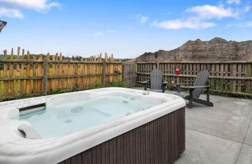 Port Angeles House | Blue Moon Tiny House Hot Tub & Sauna