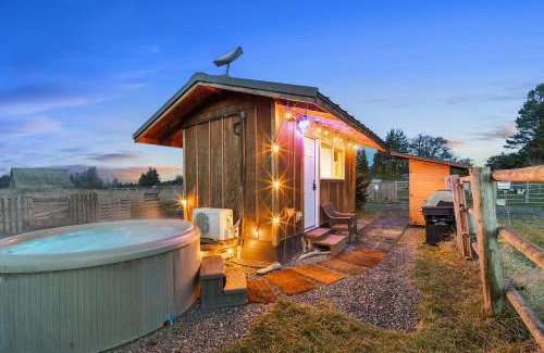 Port Angeles House | Blue Moon Tiny House Hot Tub & Sauna