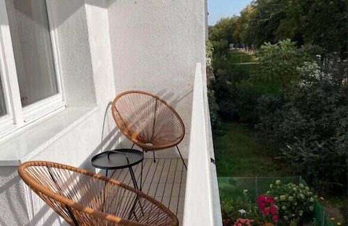 Stare Miasto District Apartment | Blue Morpho Piątkowo Apartment