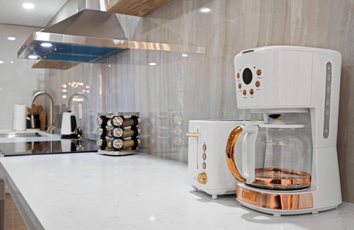 Drums House | Blue Nest By The Lake