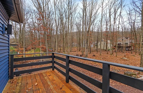 Drums House | Blue Nest By The Lake