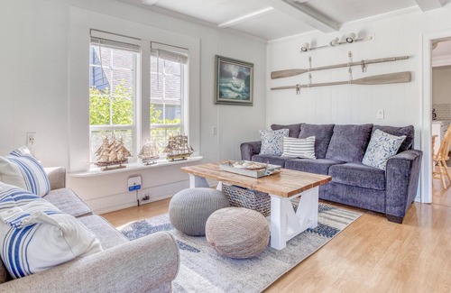 Gleneden Beach House | Blue Pineapple
