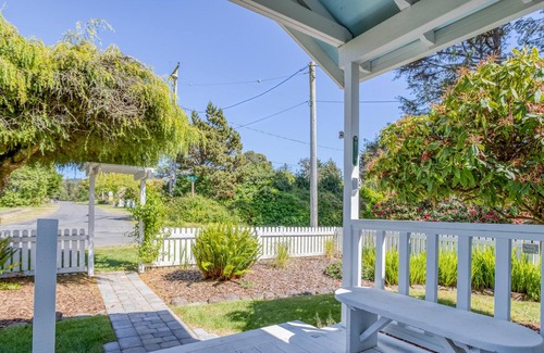 Gleneden Beach House | Blue Pineapple