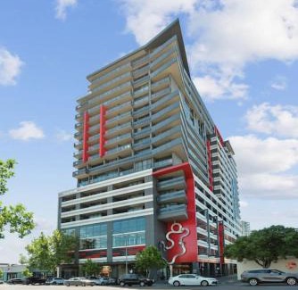 Adelaide Central Business District Apartment | Blue Pool Escape Stunning Views
