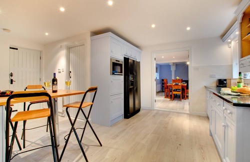 Waren Mill House | Blue Poppy House - Four Bedroom House, Sleeps 8