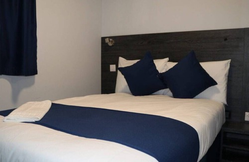 Seven Kings Hotel | Blue Sapphire Hotel