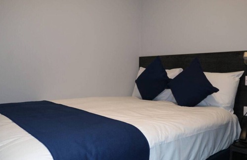 Seven Kings Hotel | Blue Sapphire Hotel