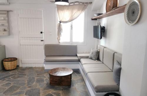 Pefki House | Blue & sea vol. 01