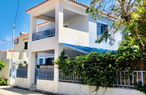 Skala Eresou Apartment | Blue Seaside Spacious Maisonette