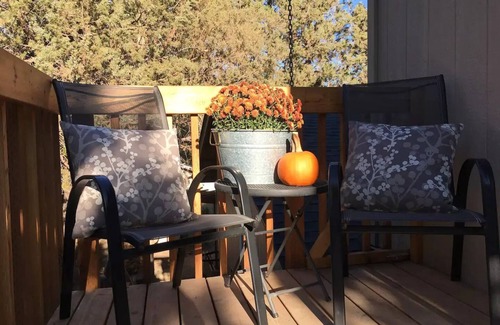 Orchard District House | Blue Spruce Guesthouse - Walkable to river trail and downtown Bend