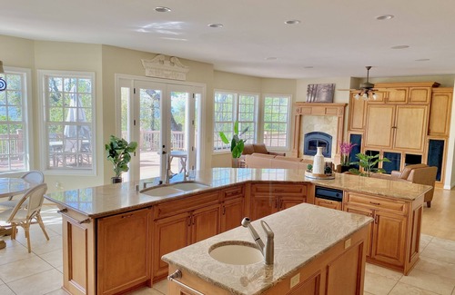 Coarsegold House | BLUE STONE CHATEAUX ~YOSEMETI~ POOL~ HOT TUB- PLAY GROUND~ SECLUDED~GAME ROOM