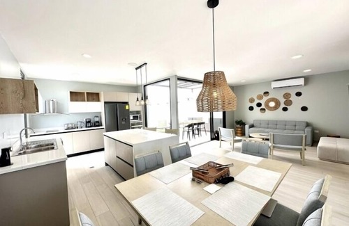 Punta Blanca Villa | Blue Villa v4 in Punta Blanca · 3 bedrooms · 7 beds · 3 baths