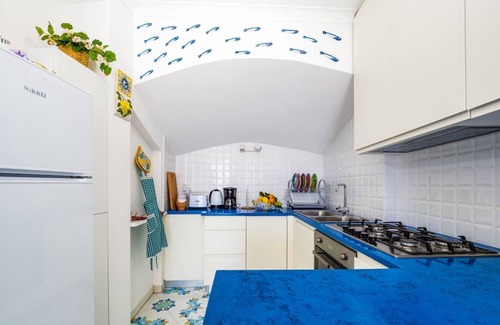 Chiesa Nuova House | Blue Waves in Positano
