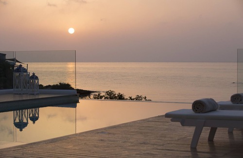 Pernera Villa | Blue Waves Protaras Beachfront Villa 3