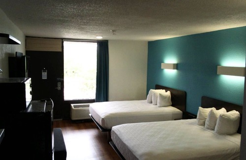 Beeville Hotel | Blue Way Inn & Suites By Jasper Beeville