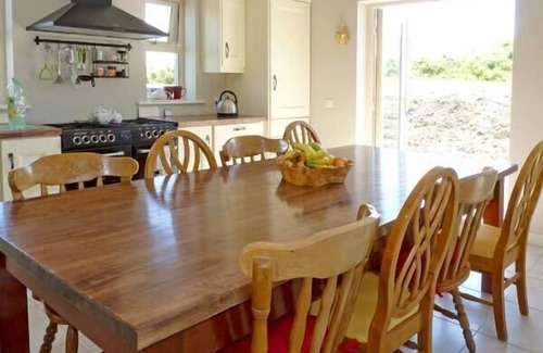 Spanish Point Cottage | BLUEBELL COTTAGE, family friendly in Spanish Point, County Clare