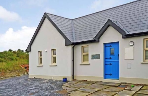 Spanish Point Cottage | BLUEBELL COTTAGE, family friendly in Spanish Point, County Clare