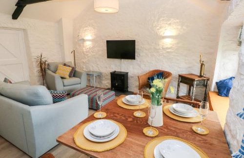 Jameston House | Bluebell Cottage