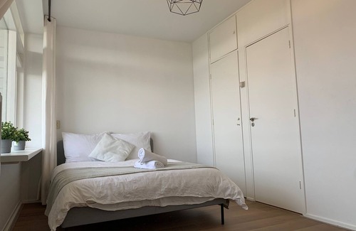 Municipality of Delft Bed & Breakfast | Bluebell Room 5 Balcony