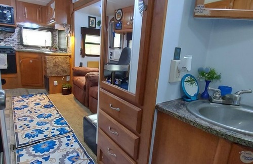 Starcrest House | Blueberry Dreamer - Comfy Clean Sweet Retreat WiFi