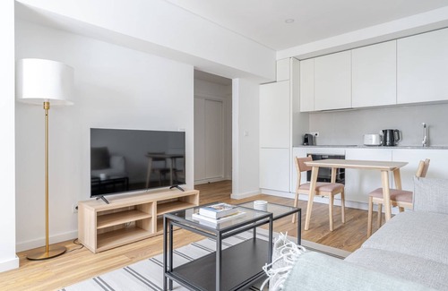 Casal da Ladeira Apartment | Blueground | Alvalade, balcony, nr Campo Grande