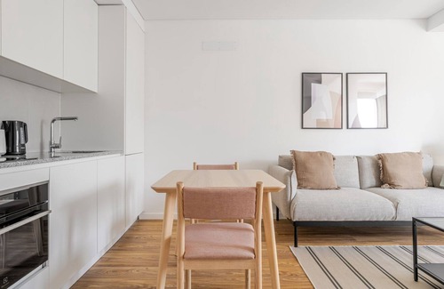 Casal da Ladeira Apartment | Blueground | Alvalade, balcony, nr Campo Grande