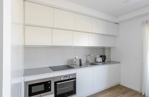 Casal da Ladeira Apartment | Blueground | Alvalade, balcony, nr Campo Pequeno