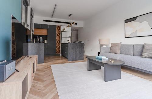 Tel Aviv Apartment | Blueground at Ramat HaHayal, Garden view, Balcony