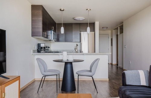 Brighton Apartment | Blueground | Columbia City, AC, w/d, nr parks