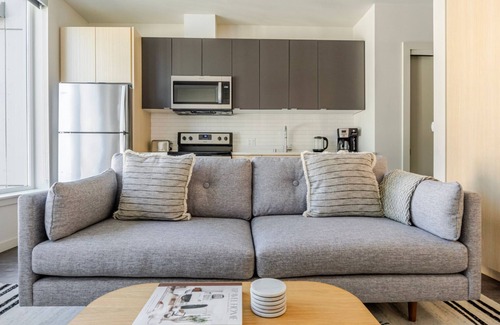 South Lake Union Apartment | Blueground | South Lake Union, garden, nr Lake Union Park