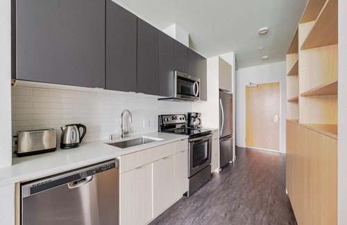 South Lake Union Apartment | Blueground | South Lake Union, rooftop, nr Lake Union