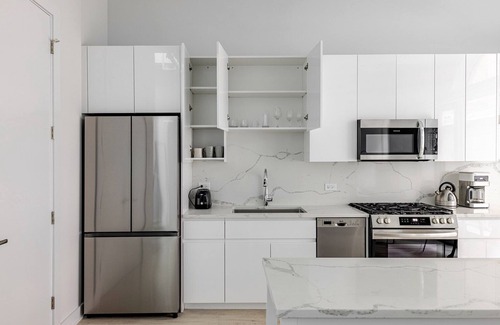 Downtown Chicago Apartment | Blueground | The Loop, elevator, nr Willis Tower