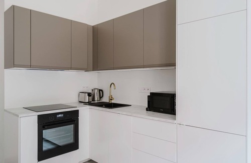 Vrsovice Apartment | Blueground | Vršovice, private terrace & equipped (PRG-4)